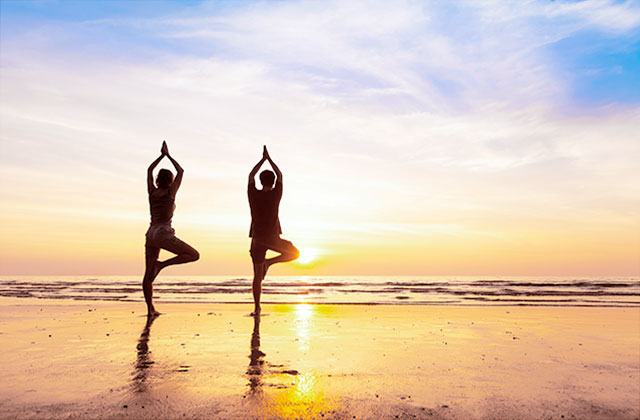 yoga-en-la-playa-portada
